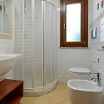 Dom wakacyjny 2 Bedroom Gorgeous In